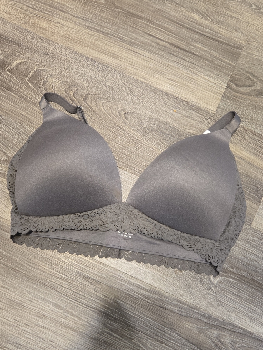 NWT Aerie Gray Wireless 36DD Lace Back Bra